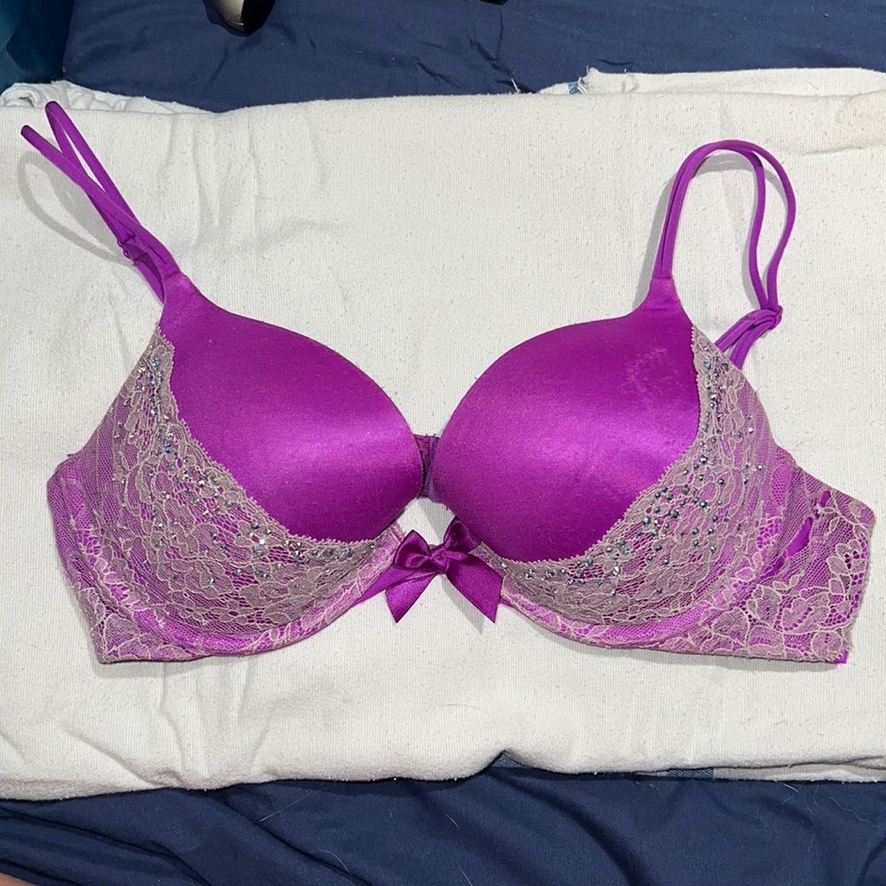 Victoria’s Secret very sexy push-up